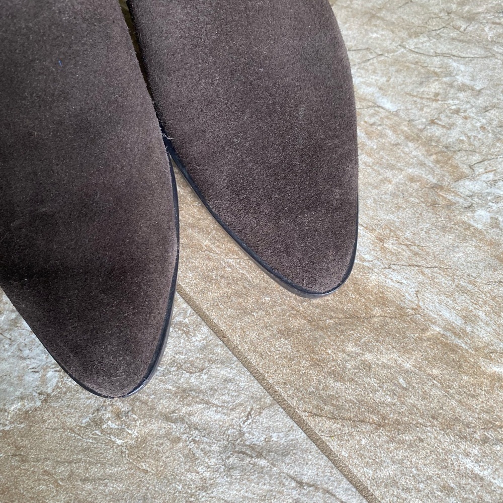 Donald Pliner Dante Bootie in Cocoa Suede - Picture 9 of 15